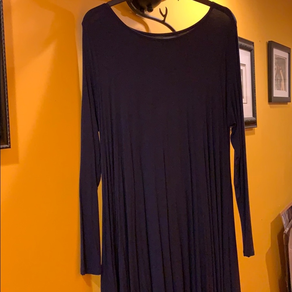 Agnes and Dora long sleeve dress free flowing!